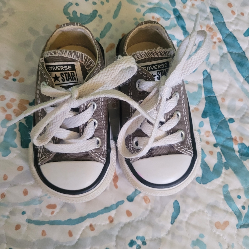 Converse Kids' Sneakers in Gray and White